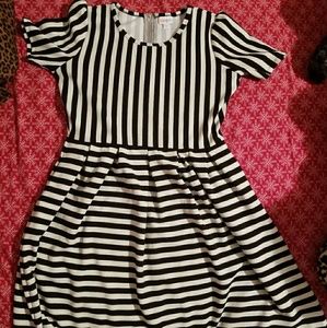 EUC Lularoe Xl Amelia dress